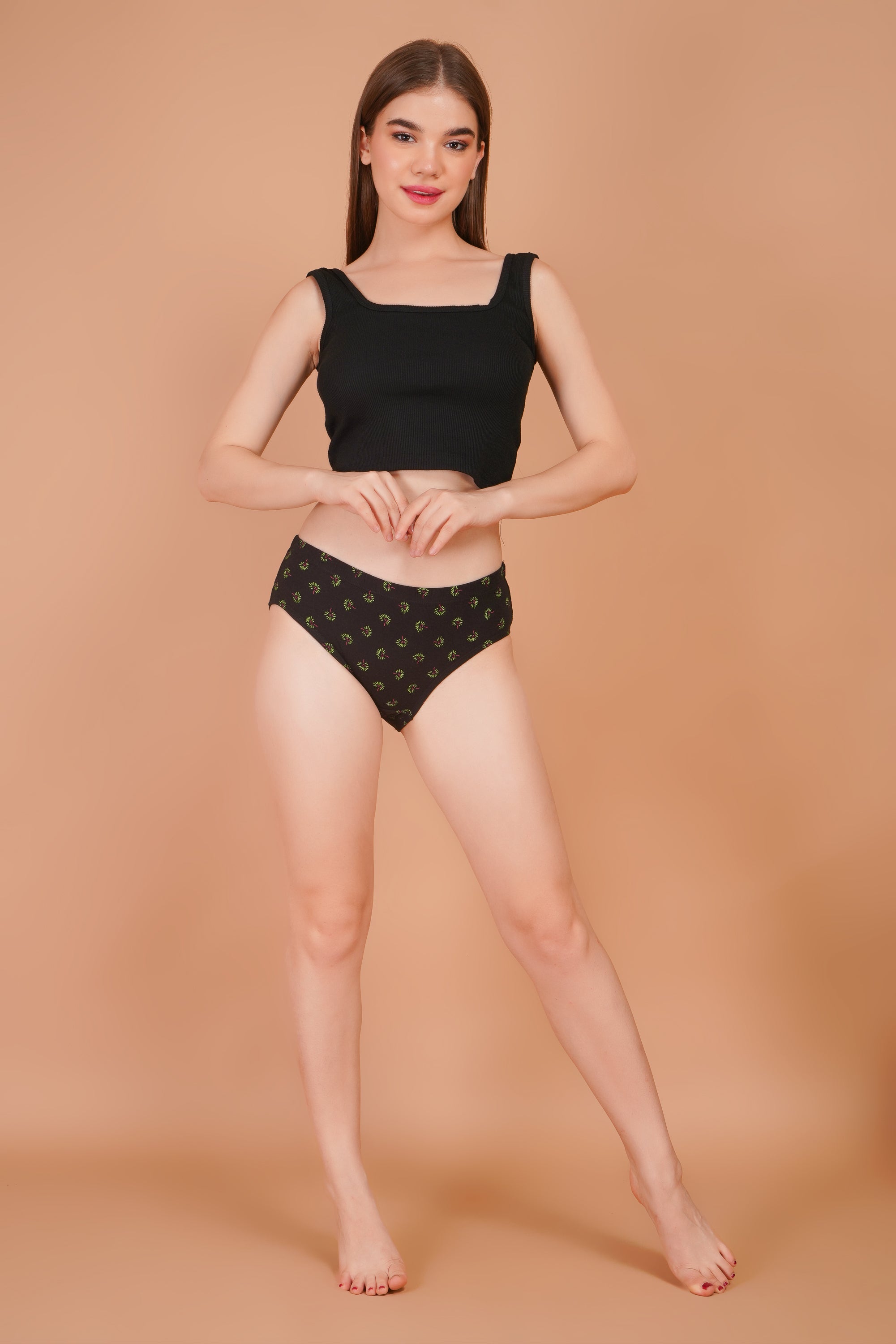 Yonika Komal Series – Deep Black - Printed Mid-Rise Panty